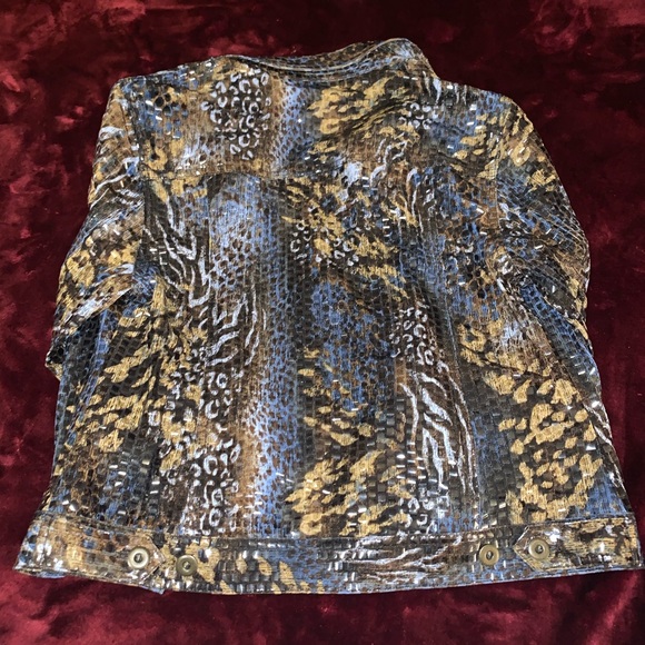 Used women’s ruby rd. Jacket - Picture 8 of 11